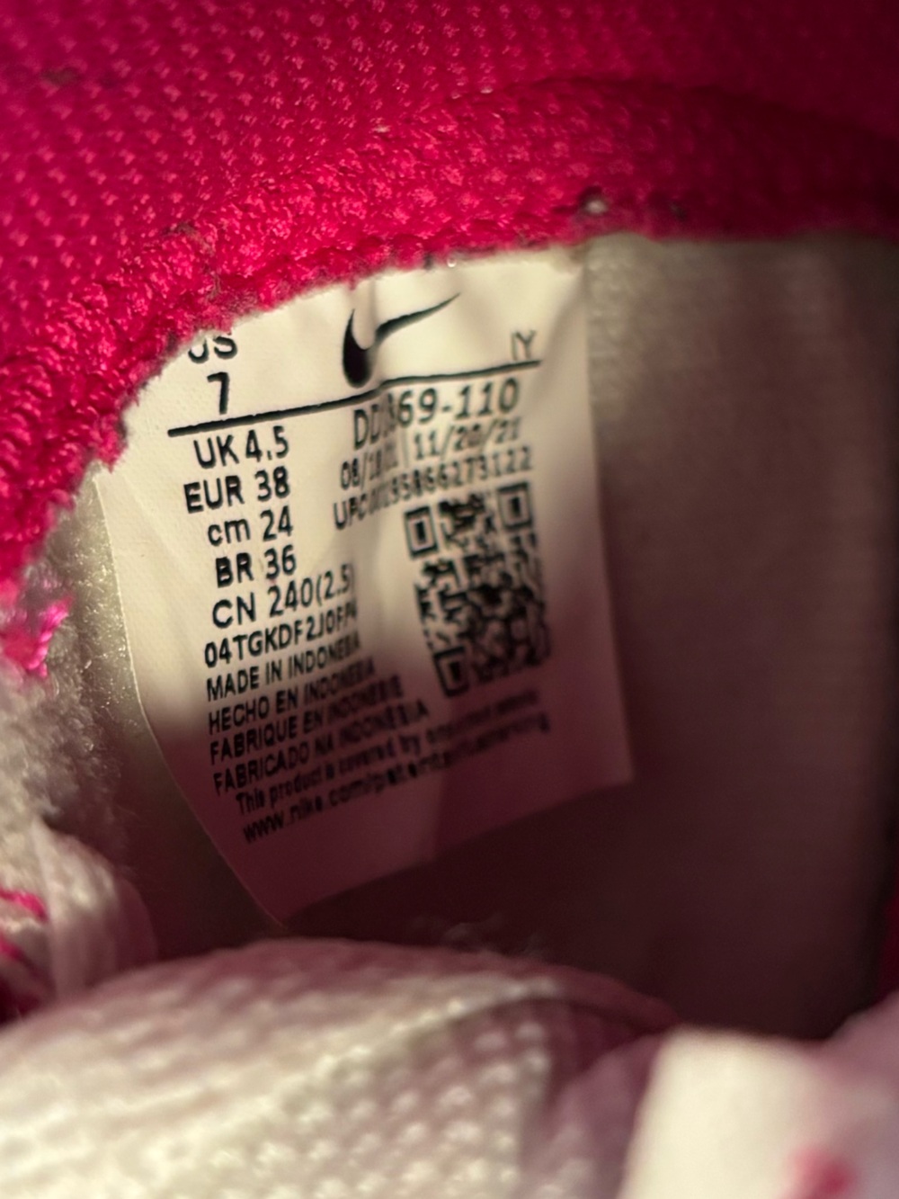 Nike Women’s High-Top Sneakers - White & Hot Pink - Picture 14 of 14